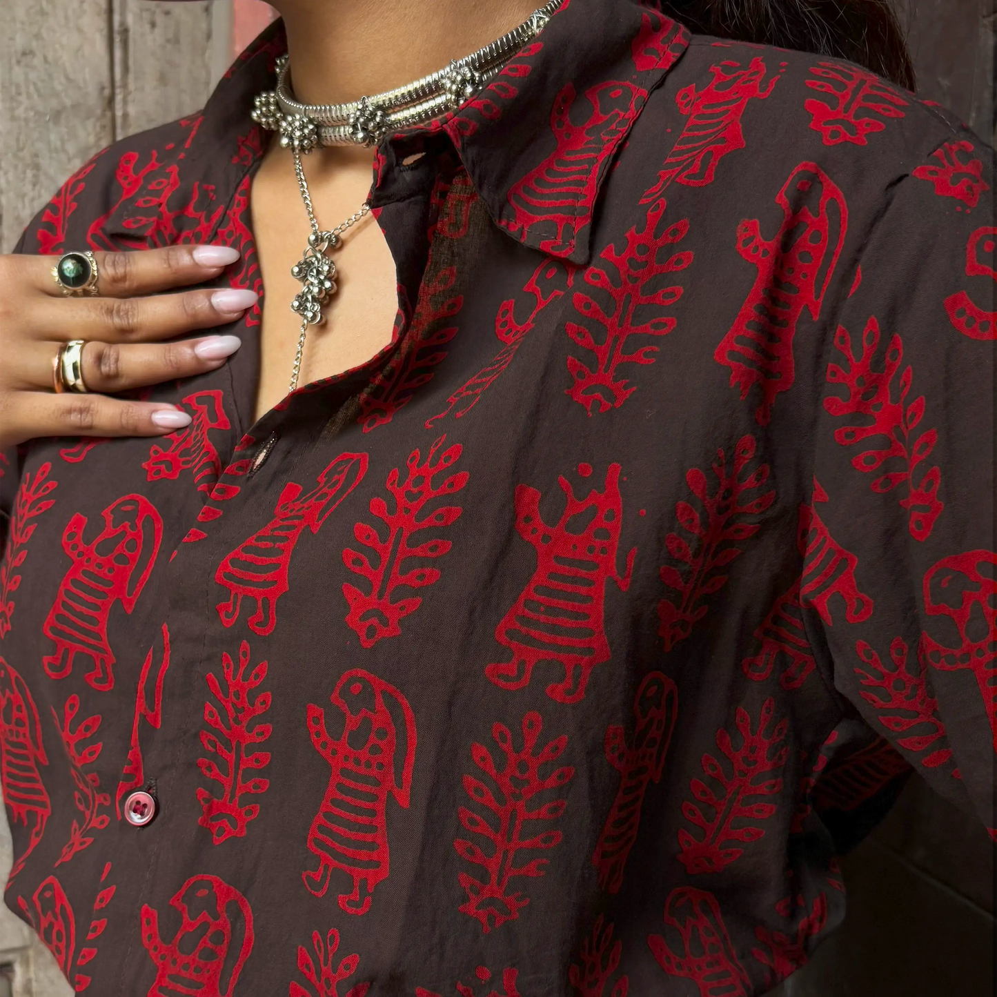 Modern Mitti Batik Unisex Shirt
